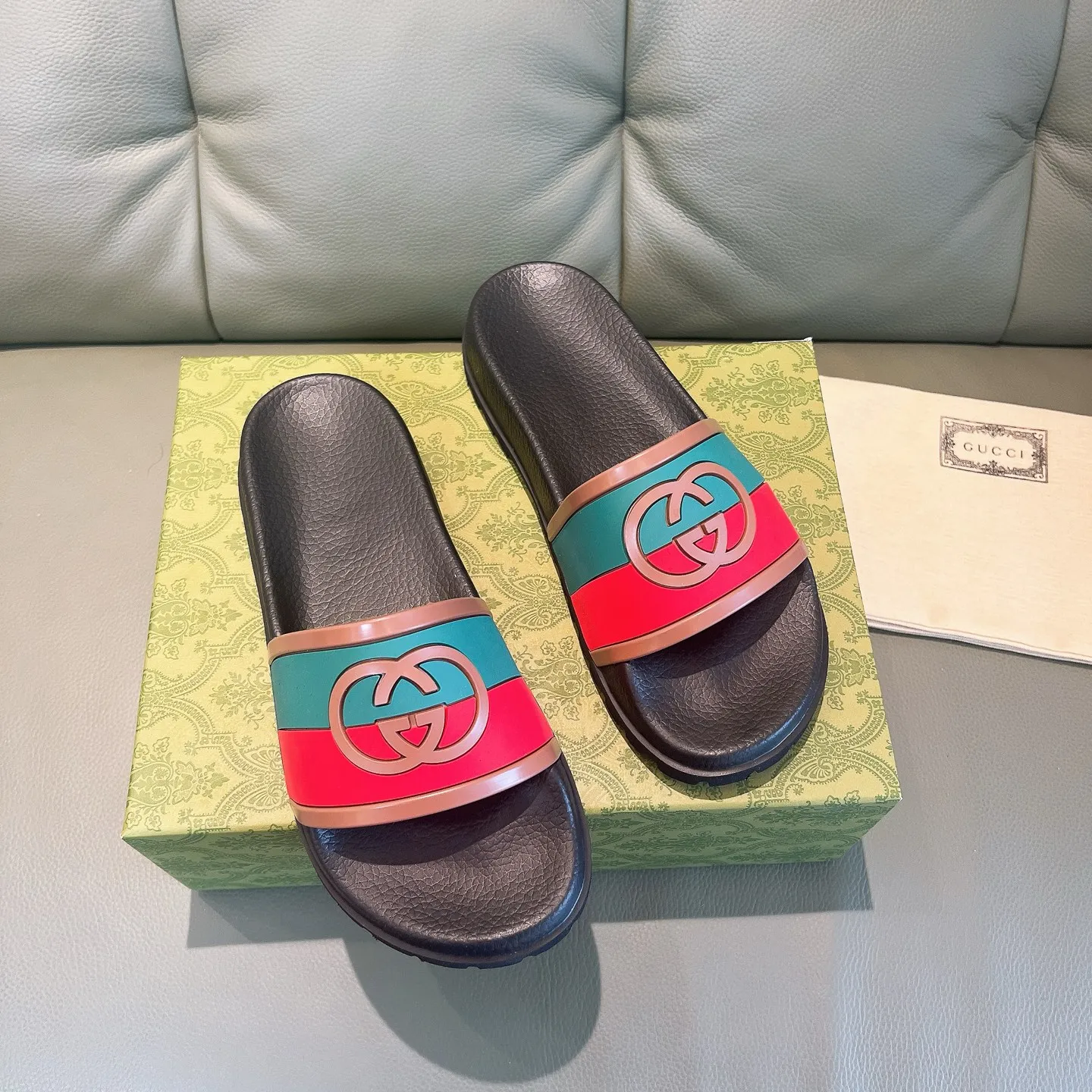 Men's Men's Shoes 130🐮🐮Gucci Gucci Slippers Gucci 2024 latest beach sandals slippers Original molding double G LOGO Original molding consistent Outsole: Men's Men's Shoes u double-layer outsole Size: 35-46